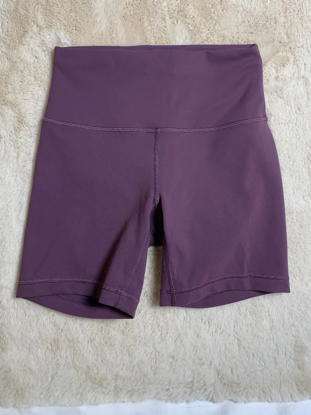 Lululemon purple/plummy athletic shorts sz 6
